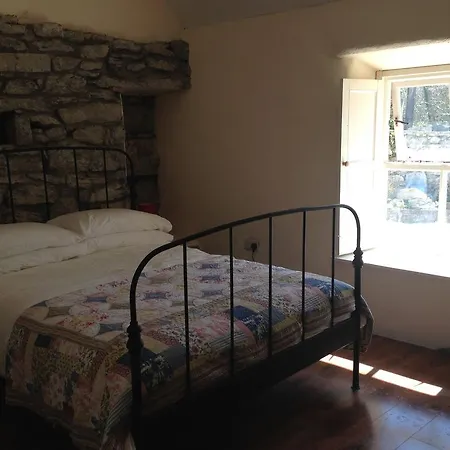Fermoyle Farmhouse Bed & Breakfast 3*