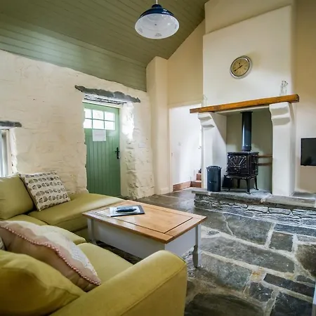 Fermoyle Farmhouse 住宿加早餐酒店 3*