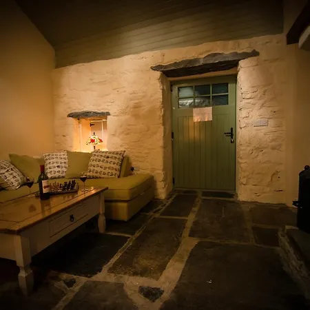 Bed & Breakfast Fermoyle Farmhouse